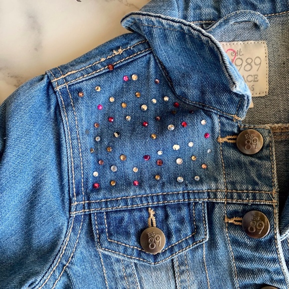 Children's Place Girls Denim Jacket with Gems SIZE S/P 5/4 - Picture 7 of 9
